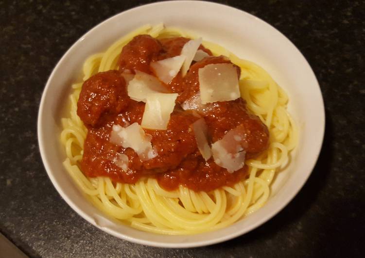 Simple Way to Make Quick Jay&#39;s Meatball Sauce