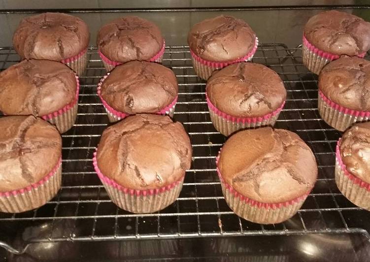 Recipe of Perfect Chocolate fudge muffins
