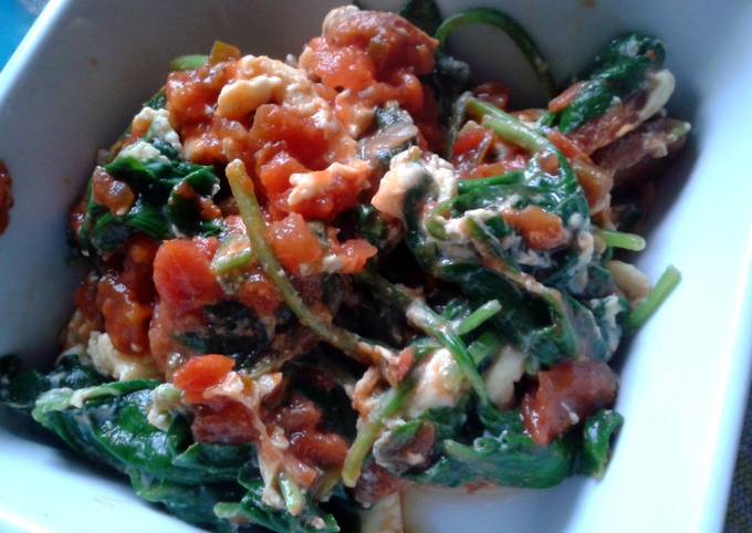 Salsa Eggs with Chorizo & Spinach