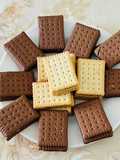 تحليه بسيطه بالبسكوت محشيه شوكولاته 🍫 بيضاء ونوتيلا