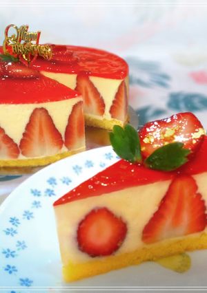 A picture of Le Fraisier (French-Style Strawberry Shortcake).
