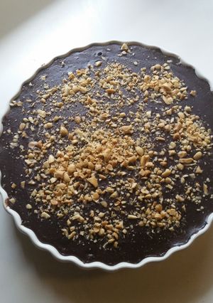 A picture of Chocolate peanut butter cookie pie.