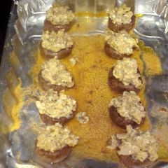 A picture of Taisen's crab stuffed mushrooms.