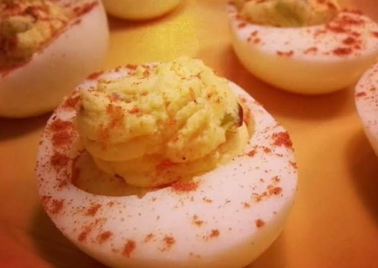 How to Make Quick Deviled Eggs