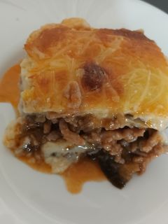 Una foto de Lasaña de berenjena y carne