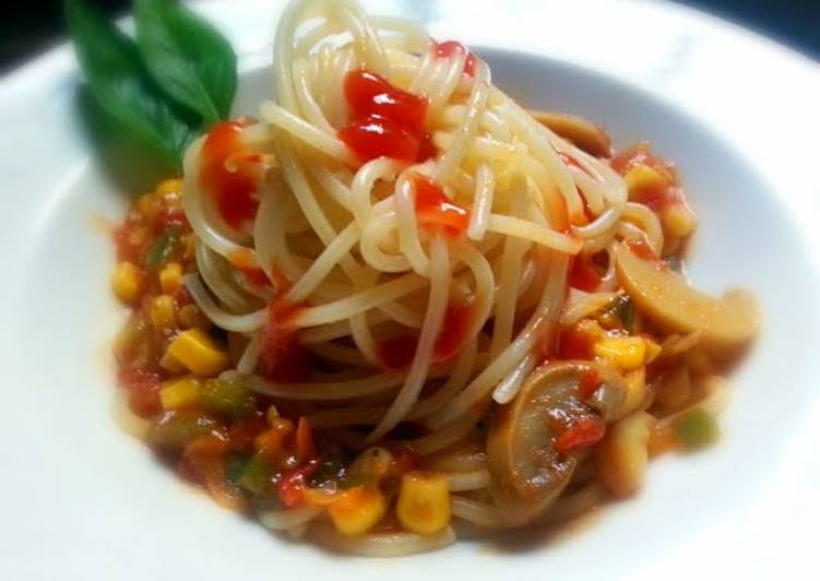 Steps to Make Homemade Spaghetti with vegetables sauce