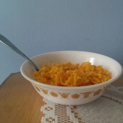 A picture of Mac and cheese.