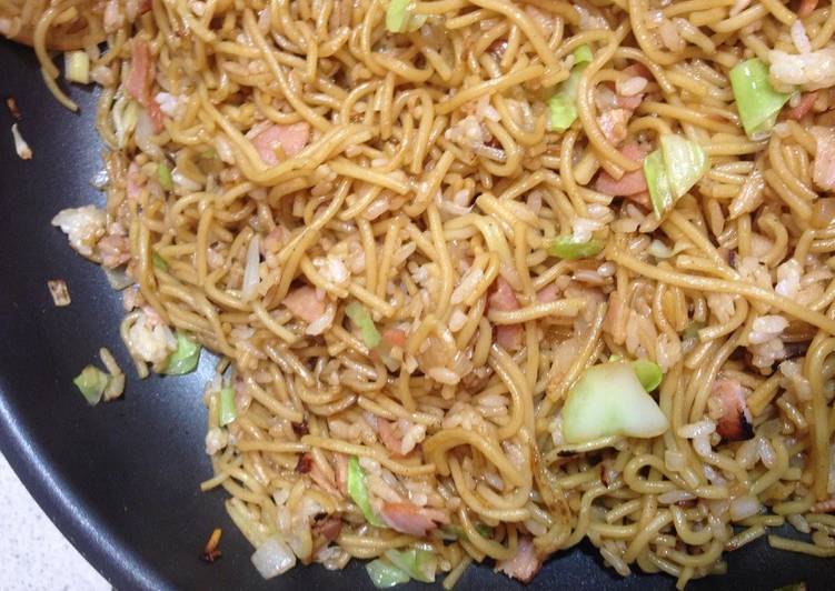 Recipe of Any-night-of-the-week From Kansai Our Family&#39;s Sobameshi - Yakisoba Noodles with Rice Simple