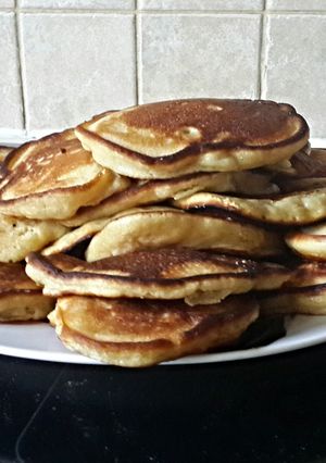 A picture of Apple pancakes.