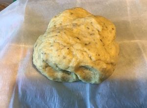 Une photo de Pâte brisée à l origan et huile d olive