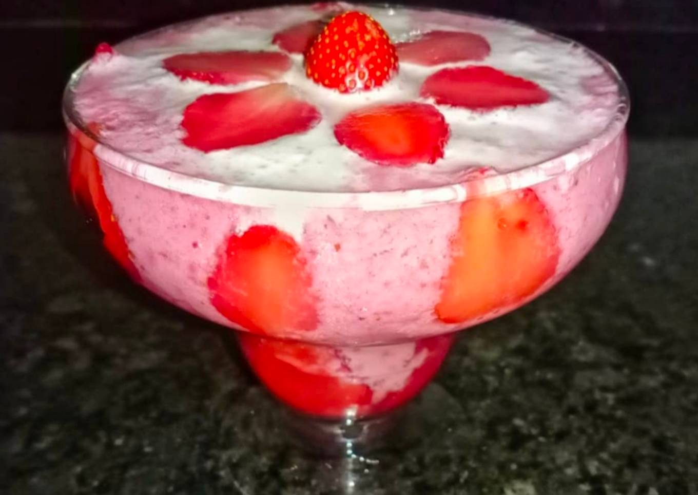 Strawberry Gulkand Smoothie