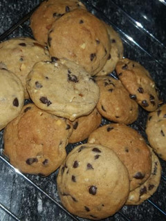A picture of Chocolate chip cookies.