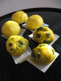 A picture of Springy Steamed Kabocha Squash Buns.