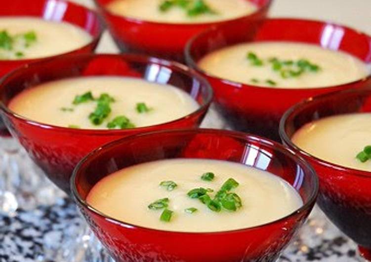 Recipe of Perfect Pleasantly Cool Vichyssoise