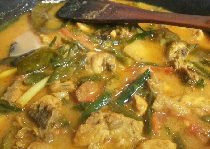 Gulai Ayam cabe hijau (tanpa santan)