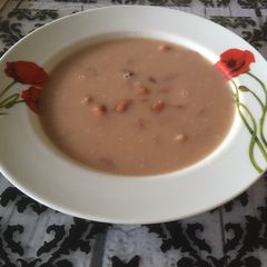 A picture of Sour bean soup.