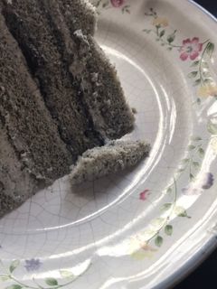 芝麻戚風蛋糕 的食譜成品照片
