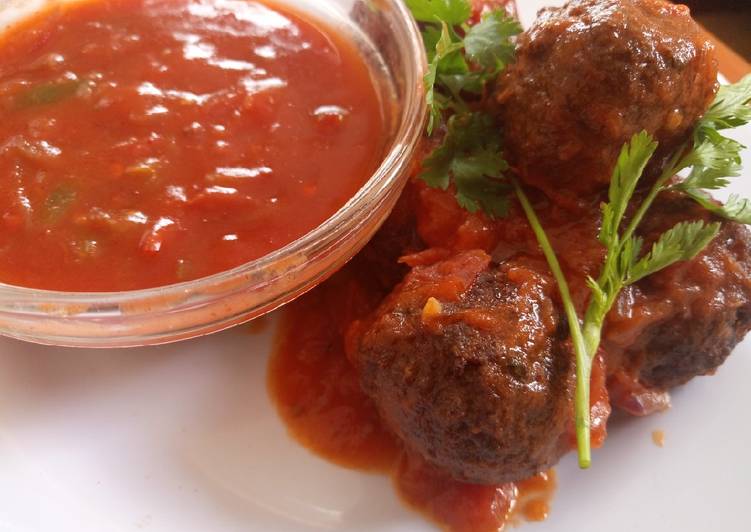 Recipe of Perfect Meat balls in sauce