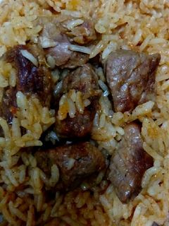 صورة لوصفة كبسة لحم بطريقة ماما