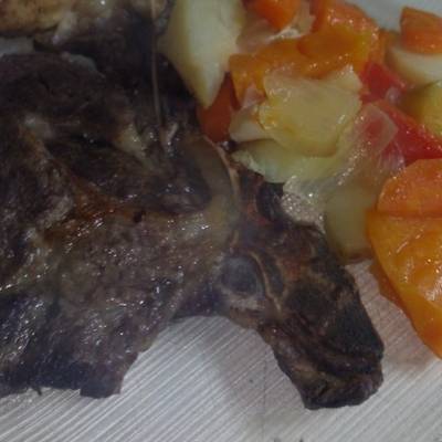 Bife de costilla con verduras Receta de  Cookpad