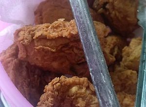 Una foto de Pollo estilo kfc
