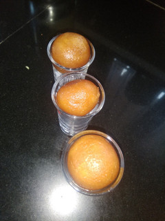 गुलाब जामुन (gulab jamun recipe in Hindi) रेसिपी मुख्य फोटो