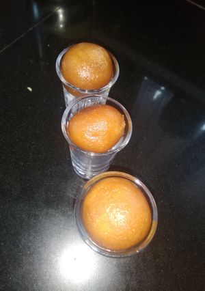 गुलाब जामुन (gulab jamun recipe in Hindi) रेसिपी मुख्य फोटो