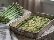 Una foto di asparago al forno