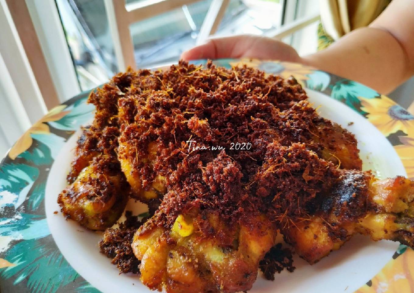 Ayam goreng ungkep bumbu rempah