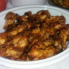 A picture of Grilled chicken wings.