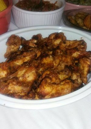 A picture of Grilled chicken wings.