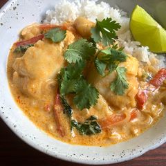 A picture of White Fish Thai Red Curry.