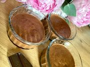Une photo de aquafaba vegan