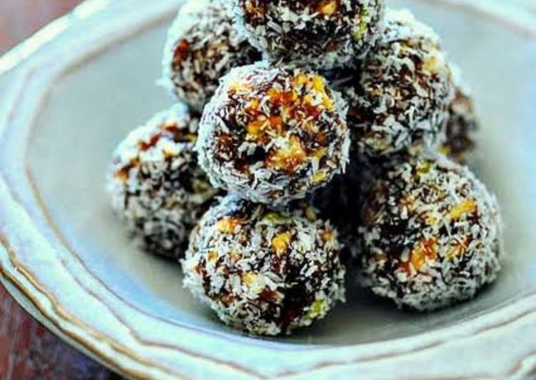 Steps to Prepare Special Roti and dates Ball
