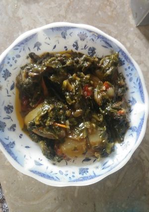A picture of Aloo palak bhujia.