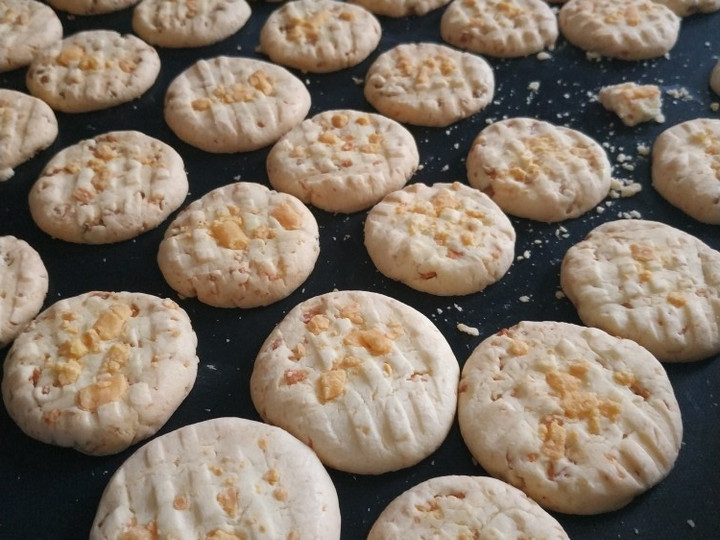 Langkah Mudah untuk Membuat Cookies Sagu Keju (Tanpa Cetakan) yang Lezat