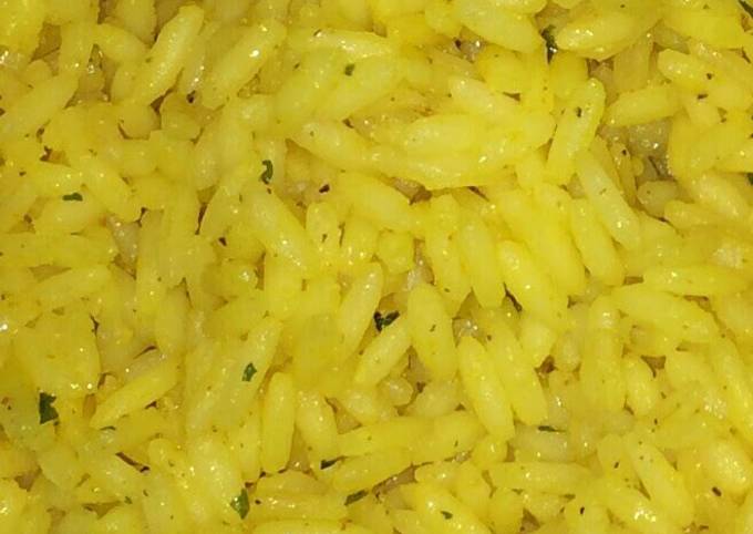 Simple yellow rice