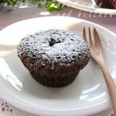 A picture of Real Gateau Chocolate Cake For Valentine's Day.