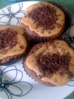 A picture of choca-mocha cupcakes.