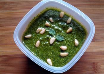 Ready to Serve Chef Thomass Traditional Pesto Delicious Steady Ready to Serve Chef Thomass Traditional Pesto Delicious Steady