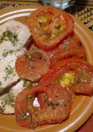 Una foto de Tomate al horno (guarnición)