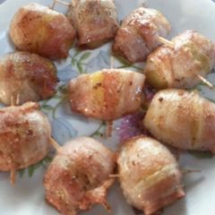 Bacon wrap potatoes A picture of Bacon wrap potatoes.