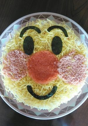A picture of Anpanman Sushi Cake.