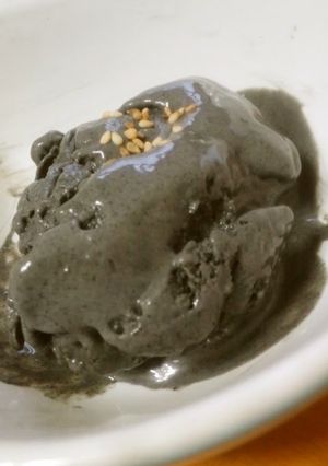 A picture of Dairy-free Tofu and Black Sesame Ice Cream.