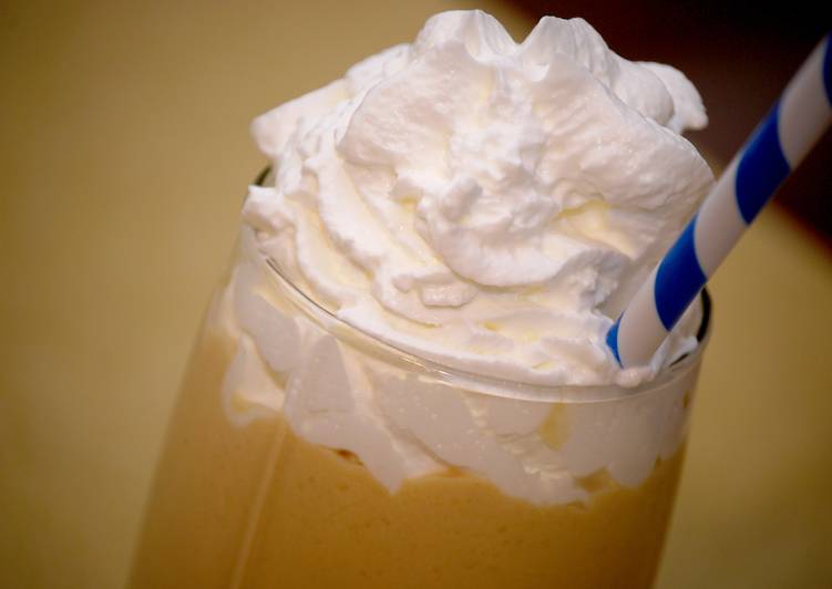 Simple Way to Prepare Any-night-of-the-week Banana Pudding Milkshake