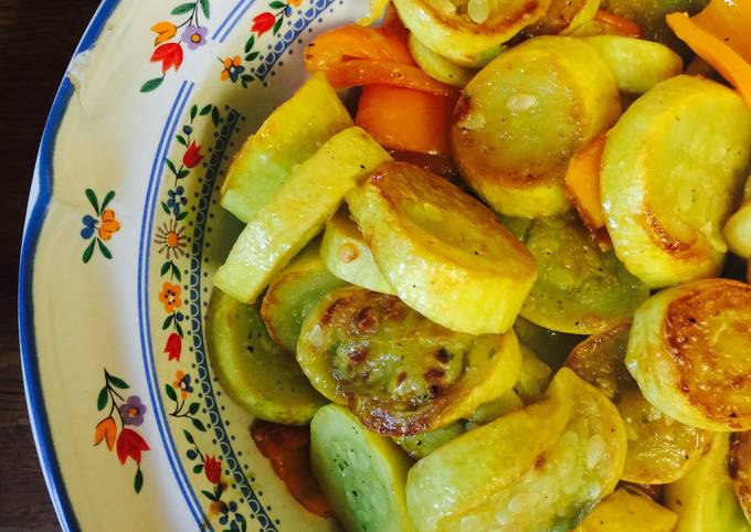 Summer Squash And Sweet Pepper Medley