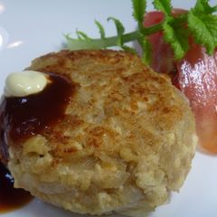 A picture of Macrobiotic Diet - Spring Onion Tofu Hamburger Patties.