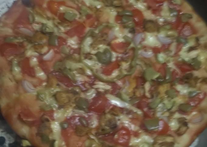 Recipe of Homemade Chicken veggi pizza