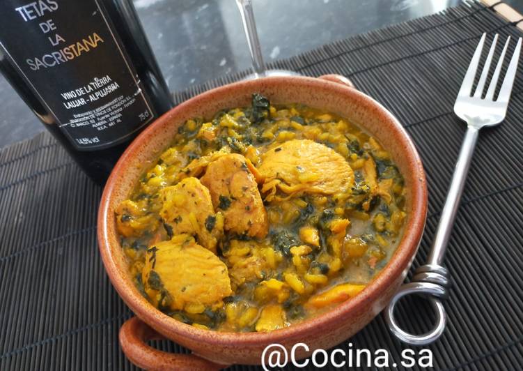 Arroz caldoso con pollo y espinacas