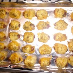Pigs in a Cheesy Bacon Blanket A picture of Pigs in a Cheesy Bacon Blanket.